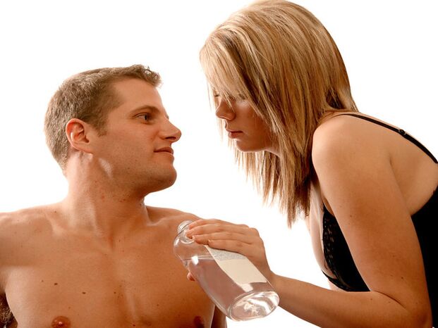 Dir sollt Massage Ueleg während der Ausübung benotzen fir Äre Penis ze vergréisseren.